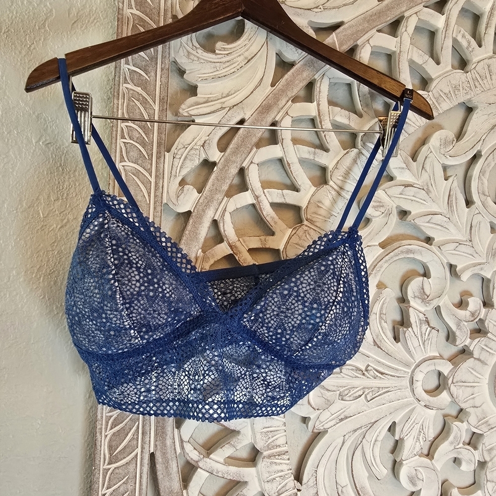 Victoria's Secret Women's Blue Lace Longline  Bralette Size L